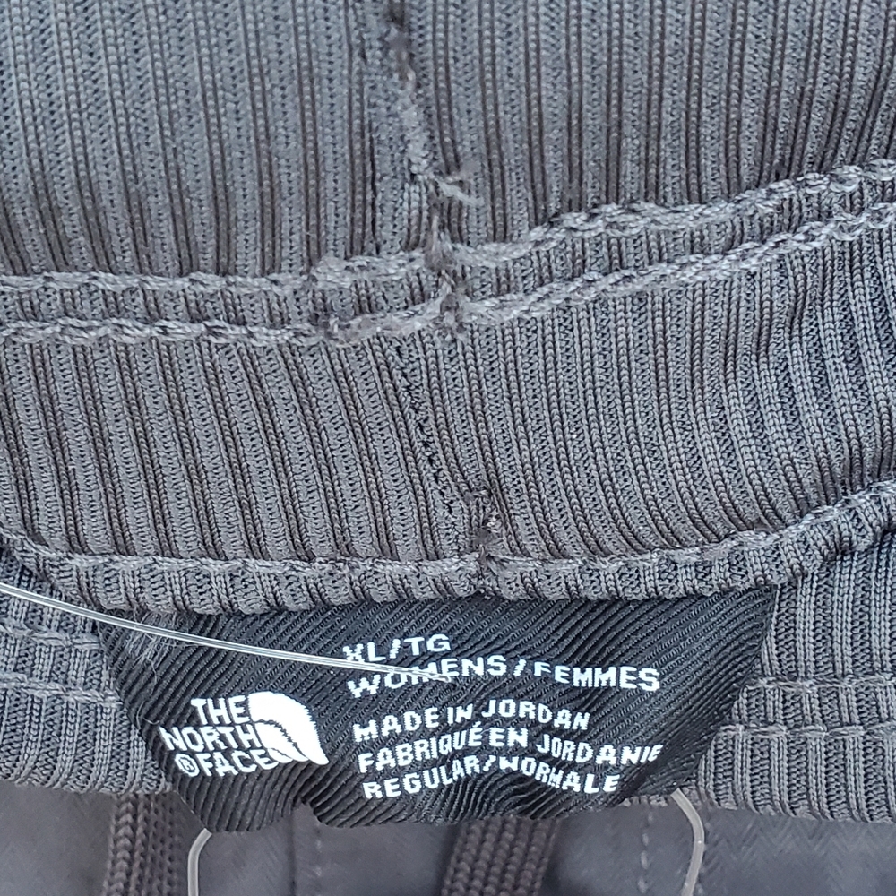 The North Face Women's Black Straight-Leg Performance Pants - Picture 7 of 9